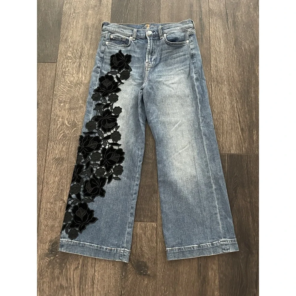 7 For All Mankind Jeans Womens 28 Medium Wash Cropped Alexa Embroidered Flowers - Picture 1 of 16